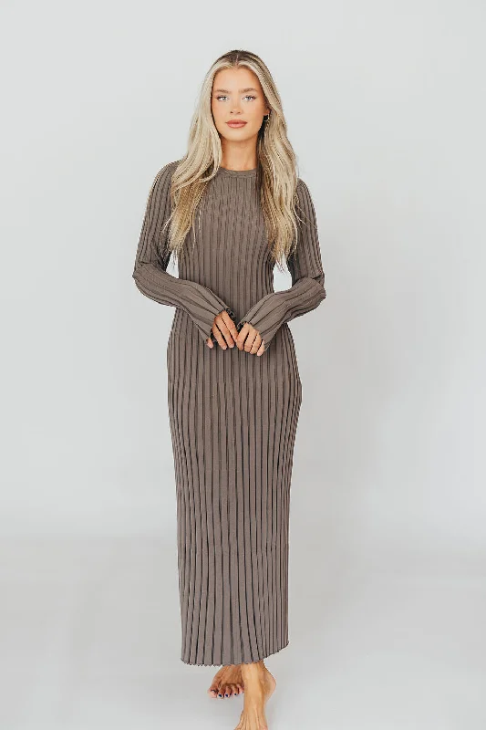 Colette Premium Long Sleeved Ribbed Knit Maxi Dress in Mocha Slate - Bump Friendly