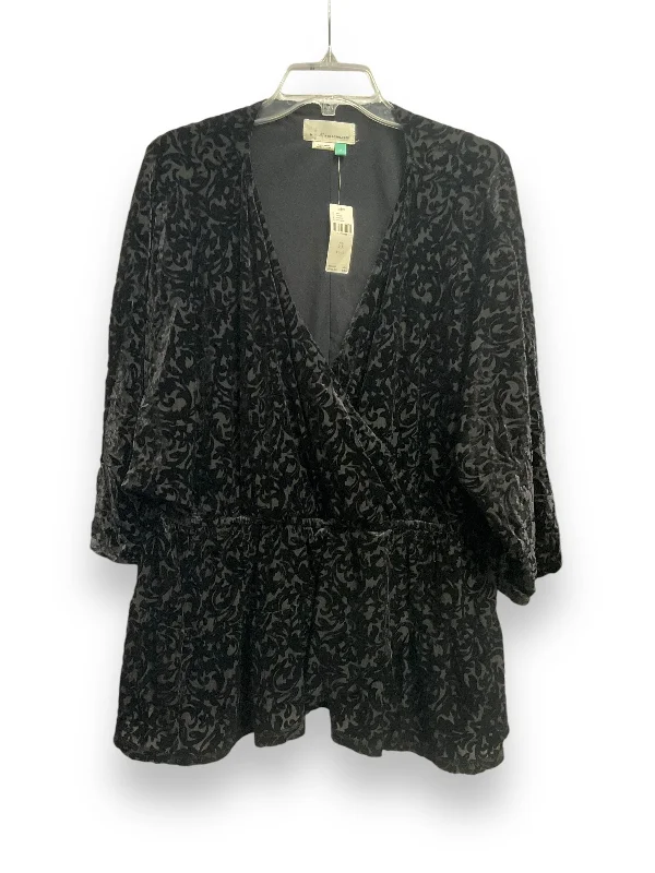 Top Short Sleeve By Anthropologie In Black, Size: 2x